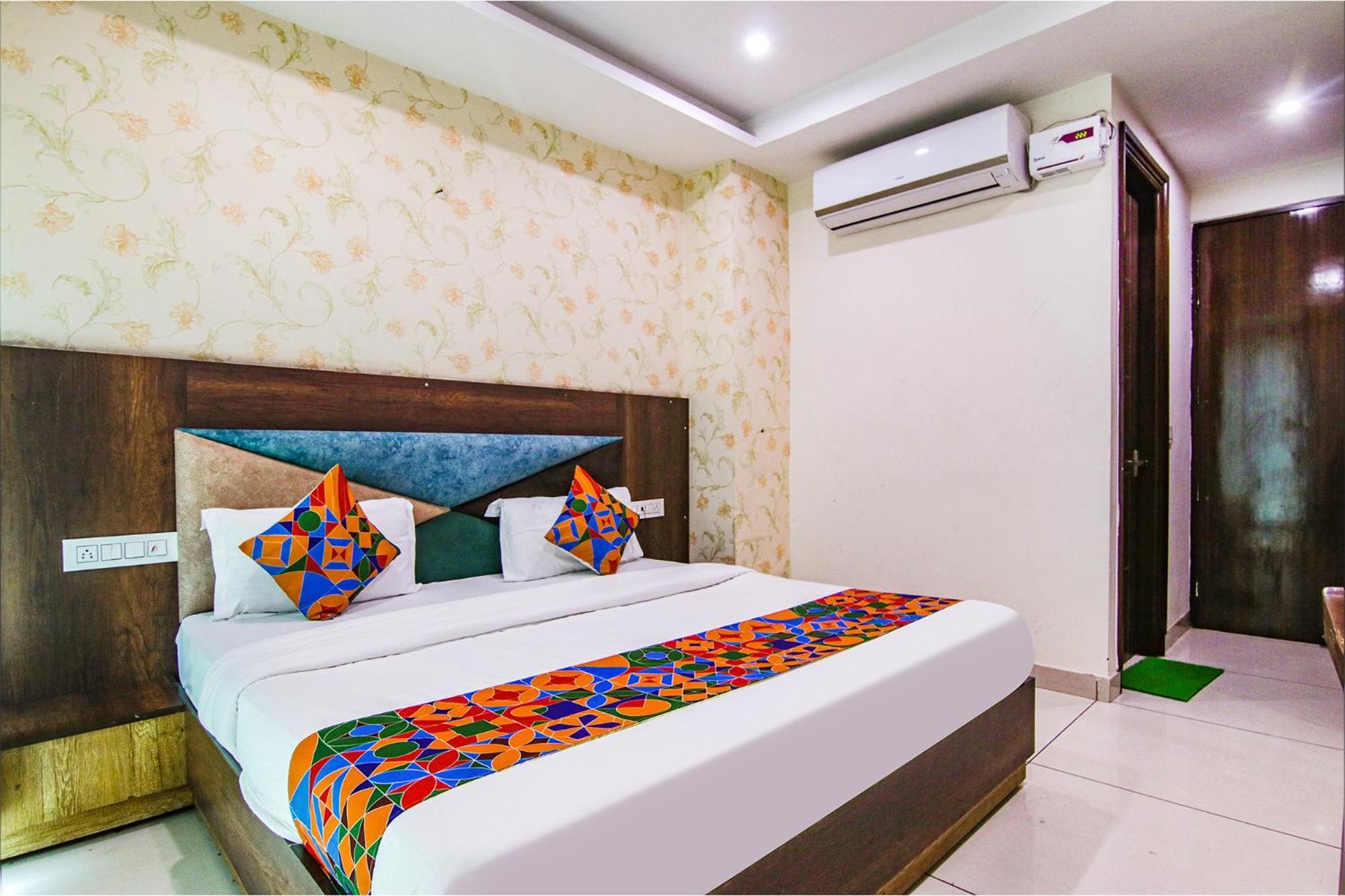 Fabhotel Lime Wood Mohali Esterno foto