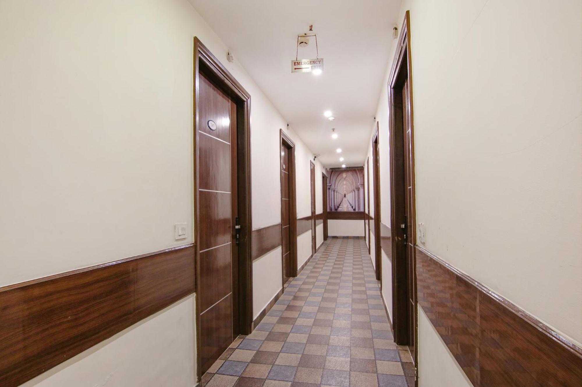 Fabhotel Lime Wood Mohali Esterno foto