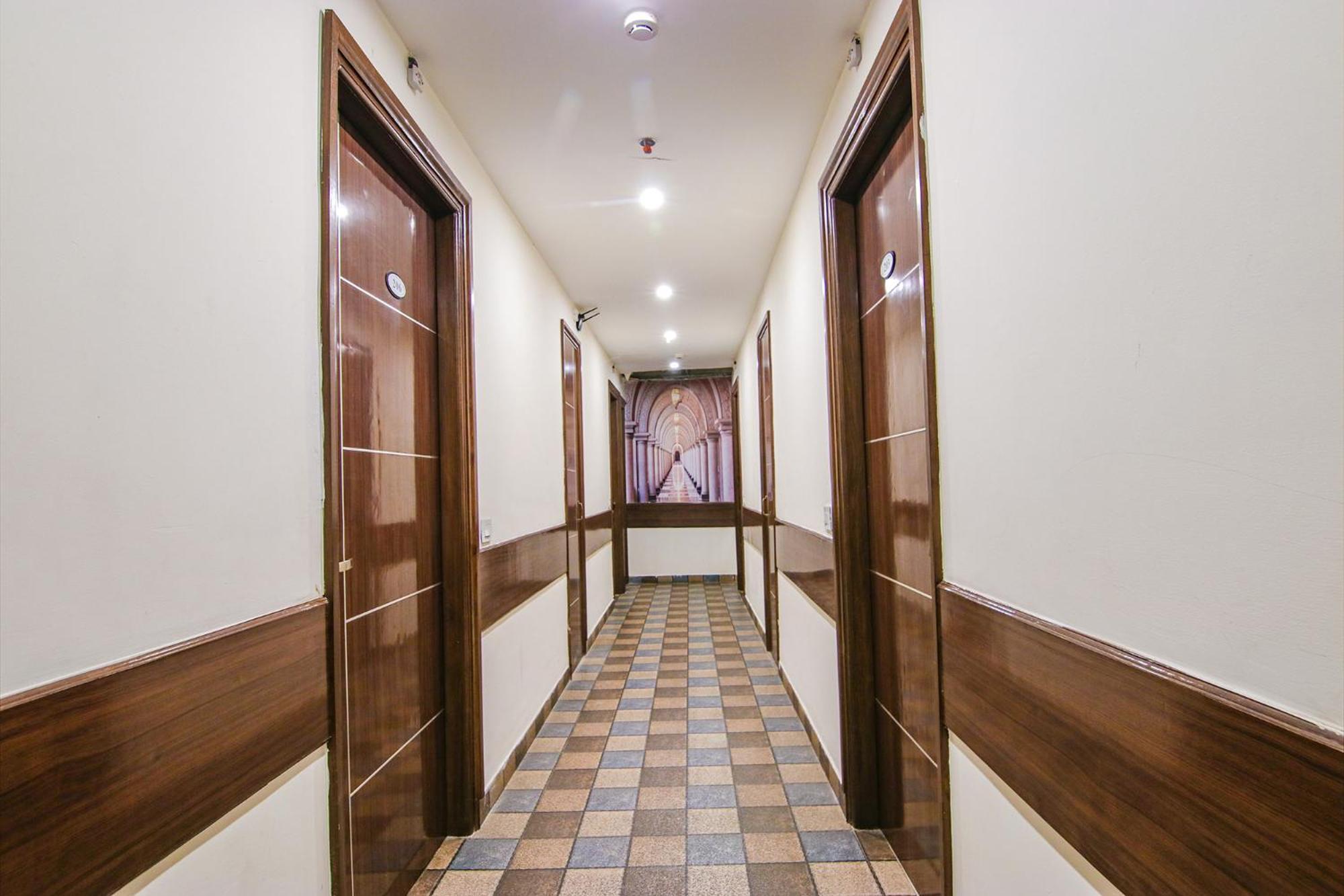Fabhotel Lime Wood Mohali Esterno foto