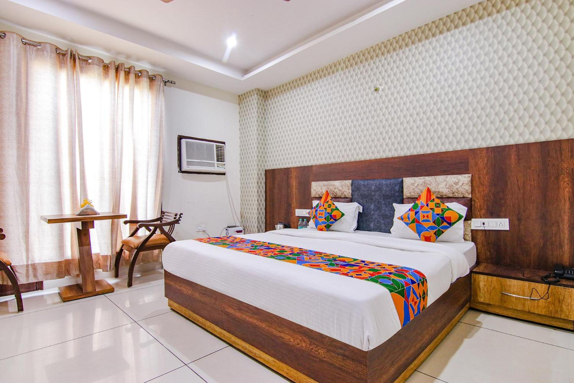 Fabhotel Lime Wood Mohali Esterno foto