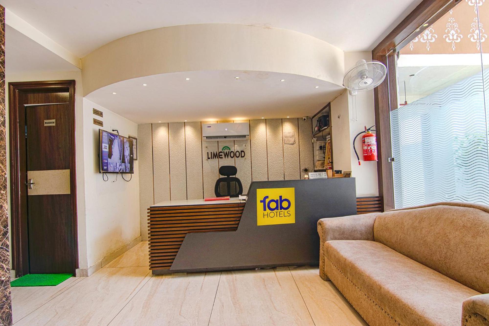 Fabhotel Lime Wood Mohali Esterno foto