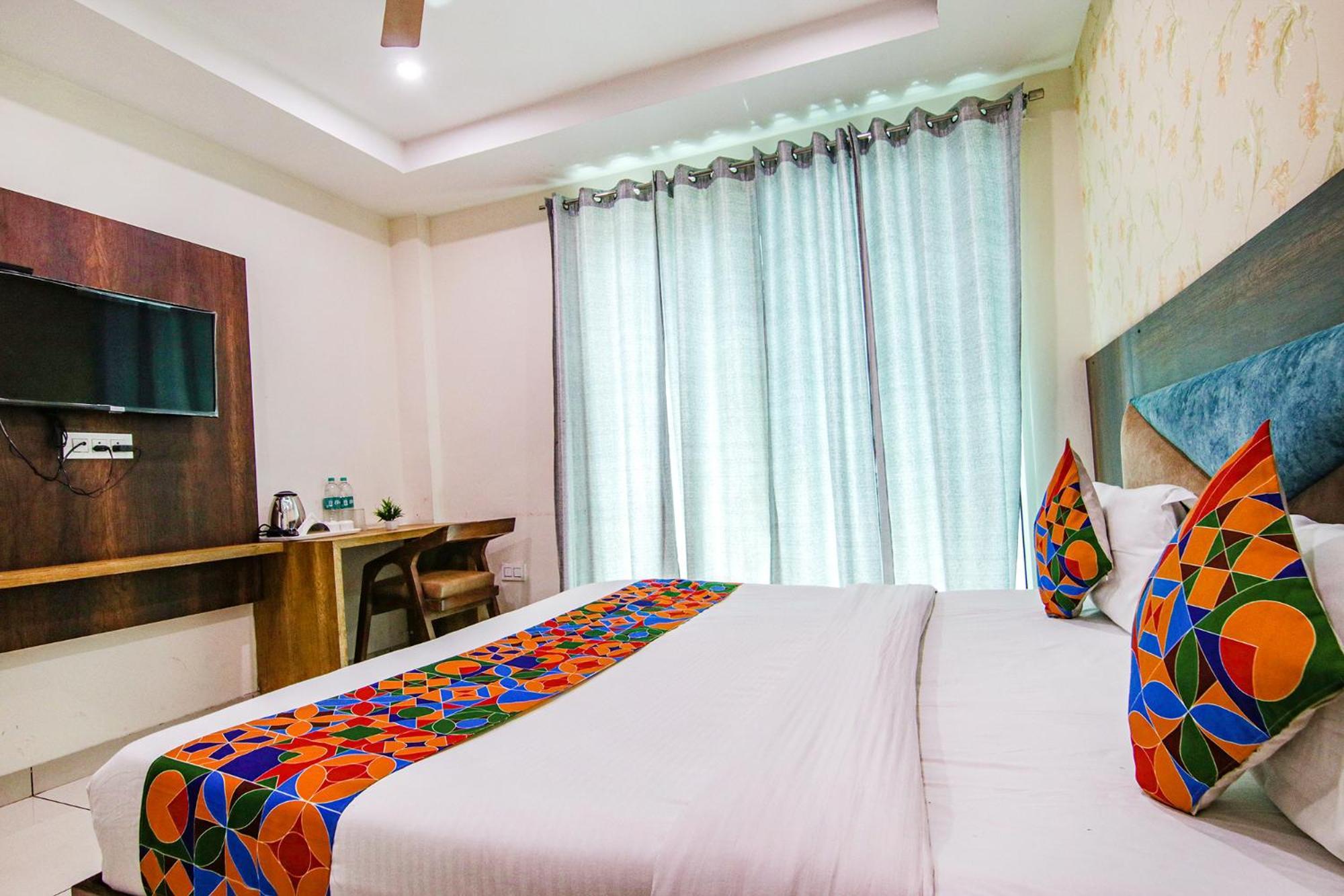 Fabhotel Lime Wood Mohali Esterno foto